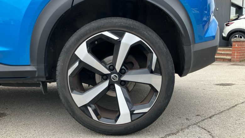 Nissan Juke 1.0 DiG-T 114 Tekna 5dr Petrol Hatchback